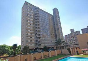 Townhouse For Sale in Parktown, Johannesburg