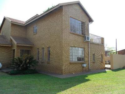 House For Sale in Meyerton, Meyerton