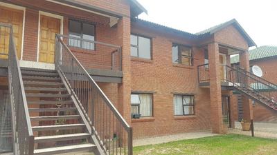 Townhouse For Sale in Brakpan, Brakpan