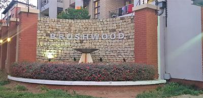 Townhouse For Rent in Ferndale, Randburg