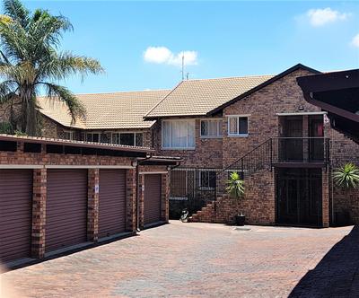 Townhouse For Sale in Ferndale, Randburg