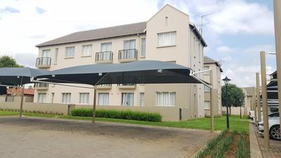 Townhouse For Rent in Klippoortjie, Boksburg