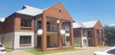 Townhouse For Rent in Auckland Park, Johannesburg