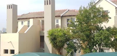 Townhouse For Sale in Bromhof Ext, Randburg