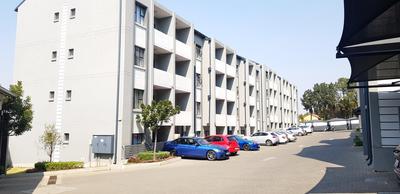 Townhouse For Rent in Halfway Gardens, Midrand