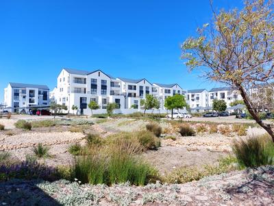 Townhouse For Sale in Sandown, Blouberg