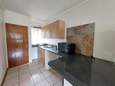 Apartment / Flat For Rent in Glen Austin, Midrand